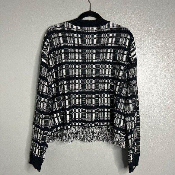 NWT Wildfox Reese Ritzy Fringe Hem Sweater in Black and White V-Neck Size Large - Picture 11 of 11